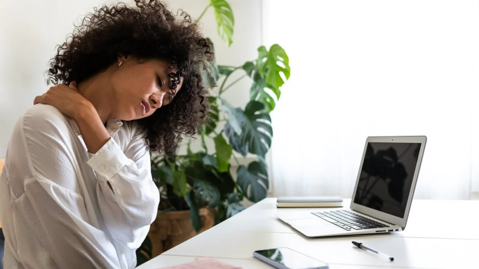 Améliorer votre posture pour un bien-être quotidien